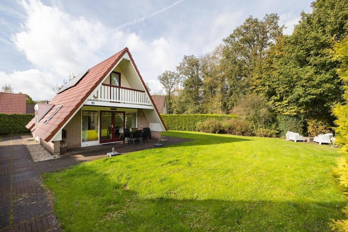 Kleine Zanglijster I Prachtig Huisje Nabij Bosrand Zwiggelte Ngoại thất bức ảnh